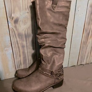 Gray Dream Paris below the knee boots, inside zipper, size 9.5